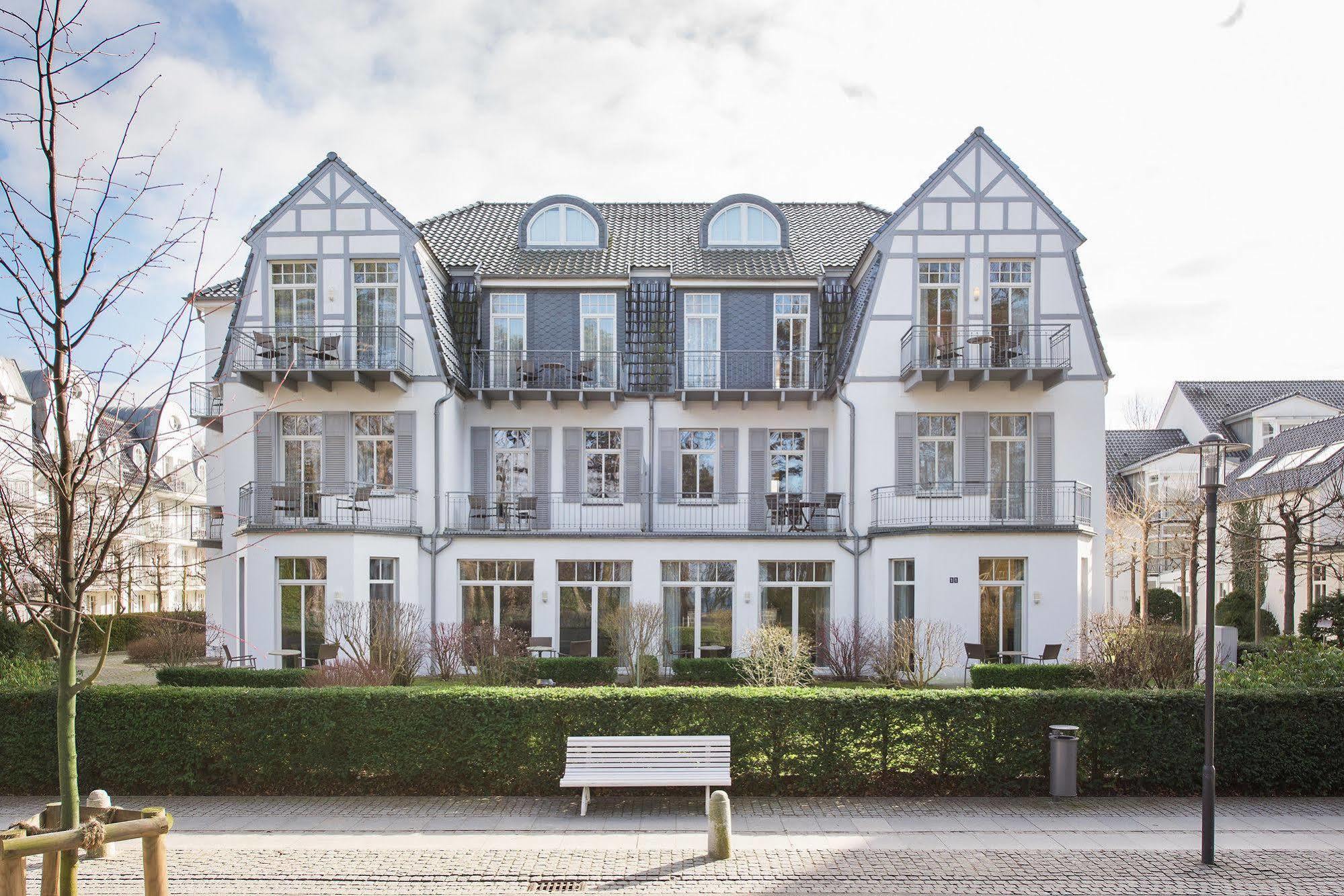 Aparthotel Kuehlungsborn, Villa Am Konzertgarten エクステリア 写真
